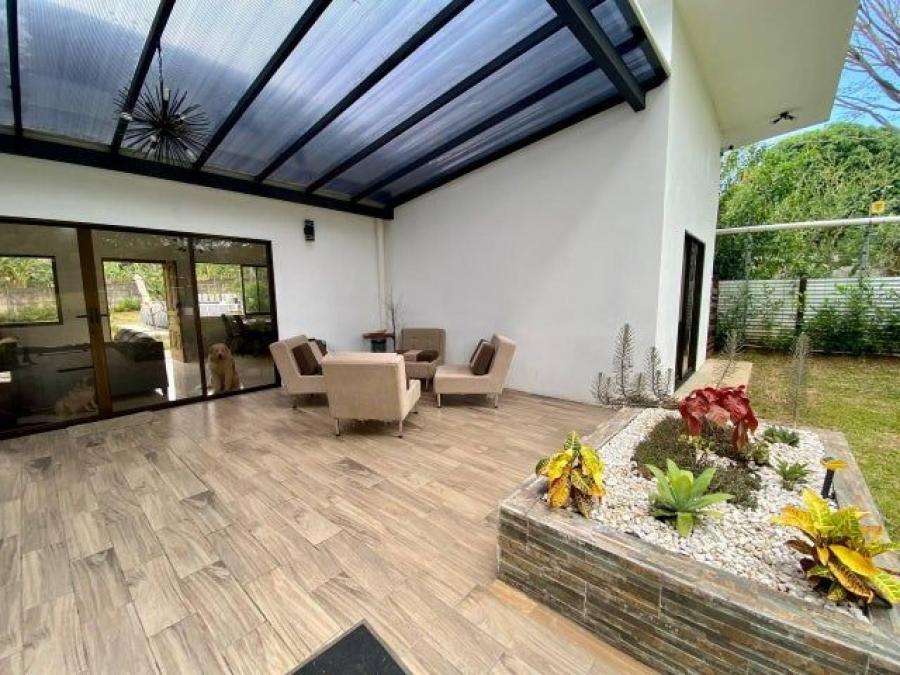 Foto Casa en Venta en Gucima, Alajuela - U$D 495.999 - CAV94244 - BienesOnLine