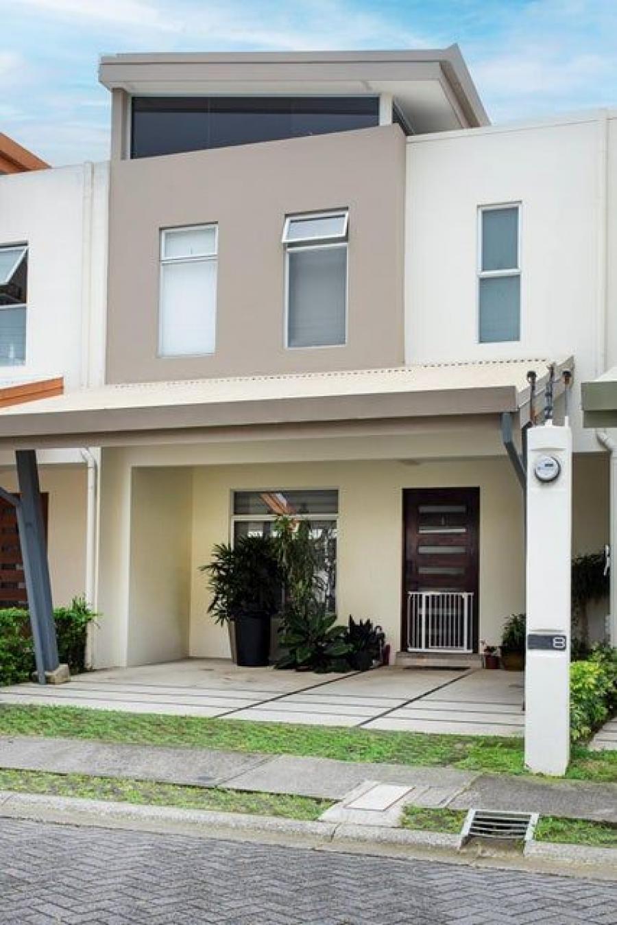 Home in Metric Way