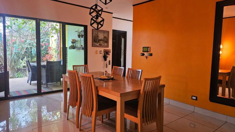 Foto Casa en Venta en Mata de Pltano, Goicoechea, San Jos - U$D 255.000 - CAV90720 - BienesOnLine