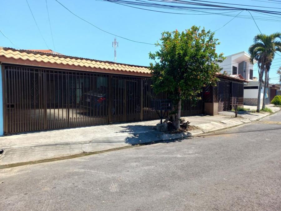 Foto Casa en Venta en Mercedes, Heredia - U$D 181.000 - CAV95779 - BienesOnLine