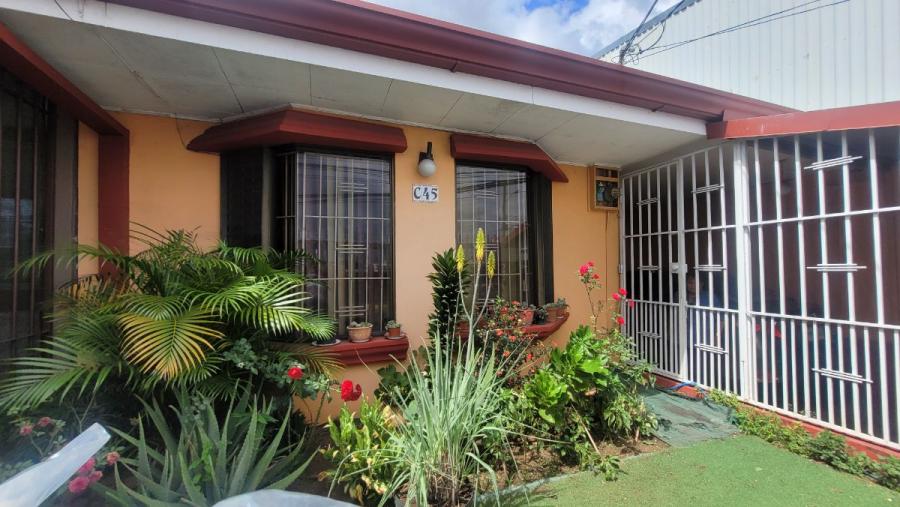 Foto Casa en Venta en Monterosa, Ulloa, del nuevo edificio INA carretera a barreal, Heredia - &cent; 85.000.000 - CAV114368 - BienesOnLine
