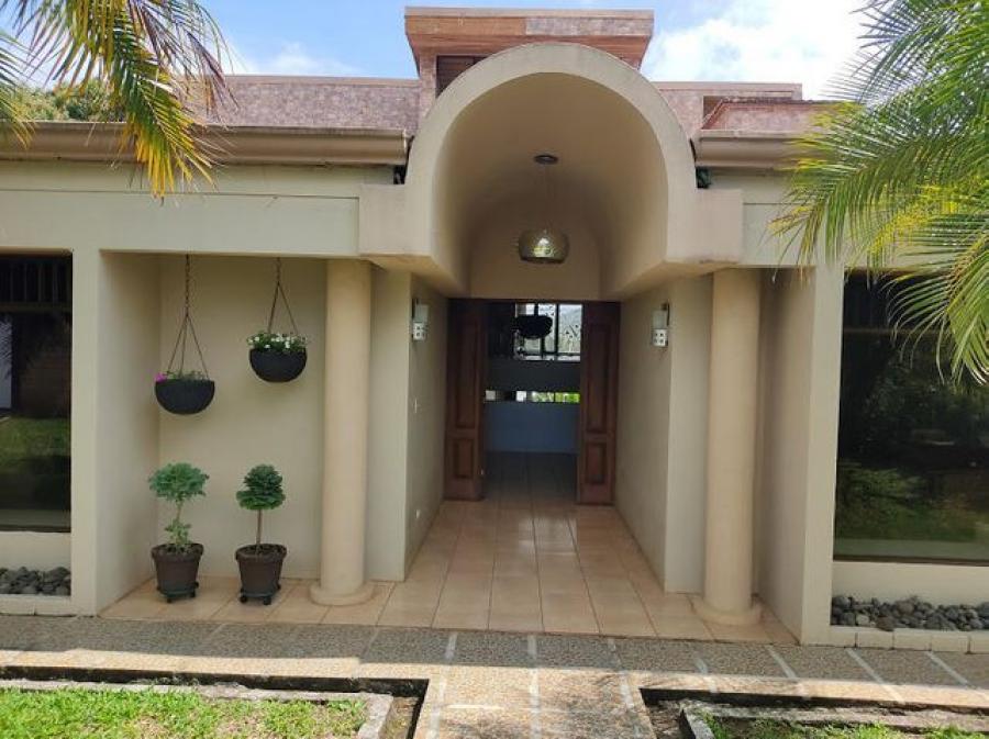 Foto Casa en Venta en Palmares, Palmares, Alajuela - U$D 215.000 - CAV42042 - BienesOnLine