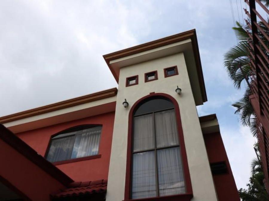 Foto Casa en Venta en San Joaqun, Heredia - U$D 200.000 - CAV32735 - BienesOnLine