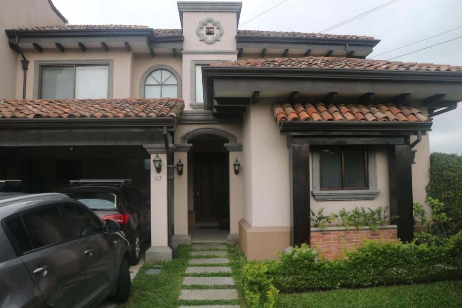 Foto Casa en Venta en Escaz, San Jos - U$D 550.000 - CAV83362 - BienesOnLine