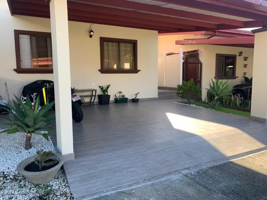 Home in Metric Way