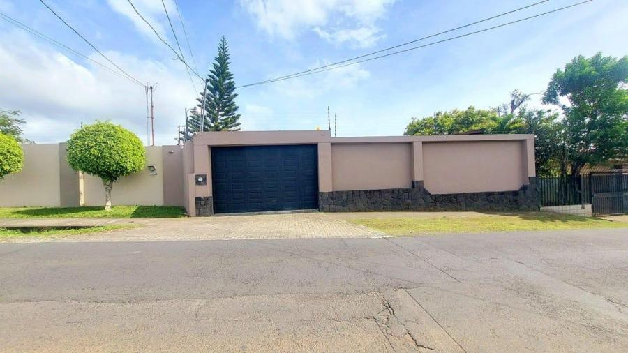 Foto Casa en Venta en San Rafael, Heredia - U$D 450.000 - CAV119106 - BienesOnLine