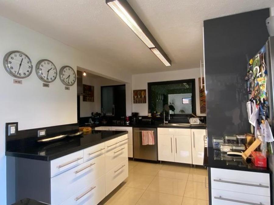 Foto Casa en Venta en Escaz, San Jos - U$D 340.000 - CAV89808 - BienesOnLine