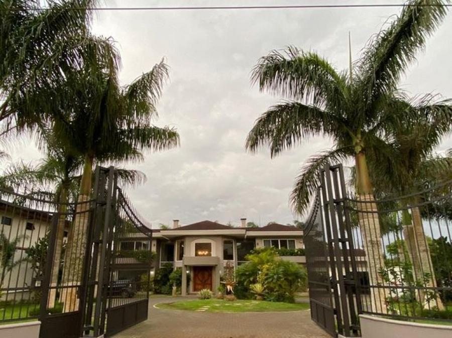 Home in Metric Way