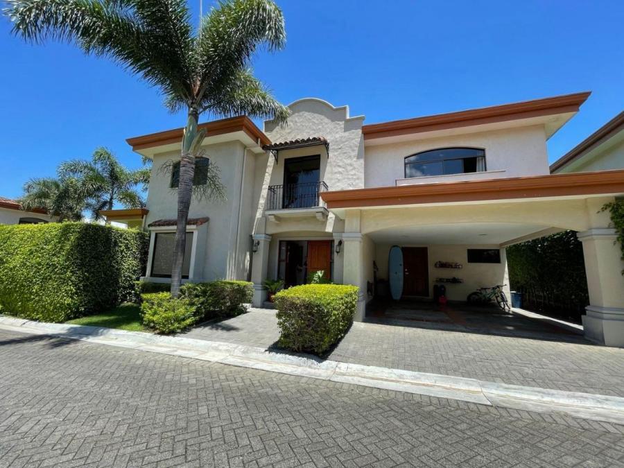 Foto Casa en Venta en Santa Ana, San José - U$D 440.000 - CAV60841 - BienesOnLine