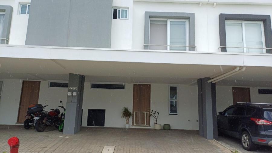 Home in Metric Way