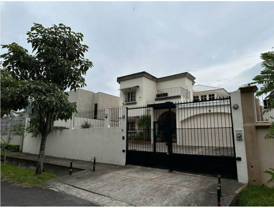 Foto Casa en Venta en Santa Ana, San José - U$D 475.000 - CAV133091 - BienesOnLine