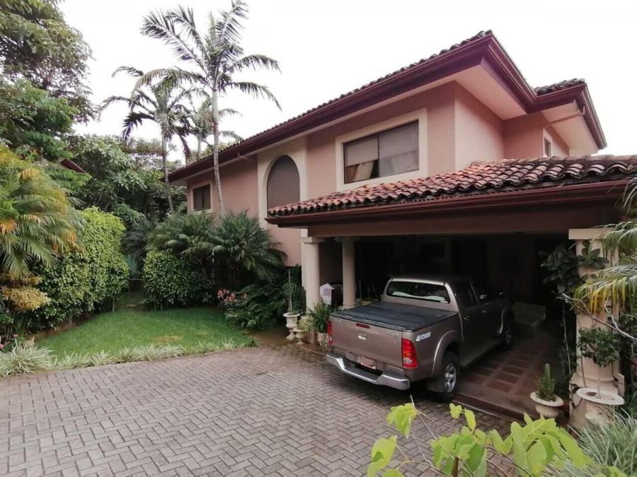 Foto Casa en Venta en Escaz, San Jos - U$D 430.000 - CAV47558 - BienesOnLine