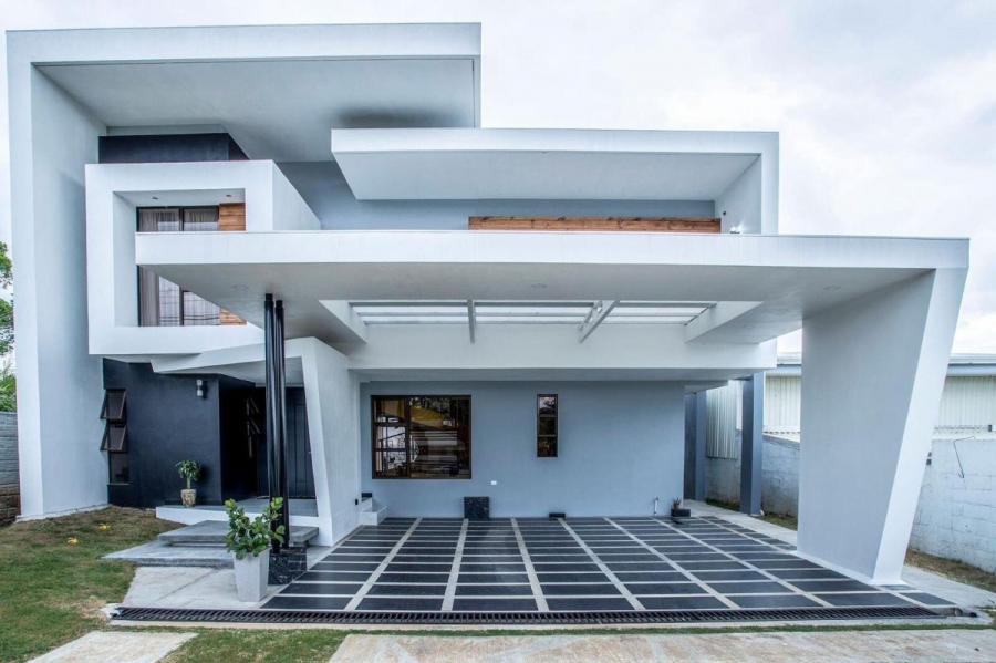 Home in Metric Way