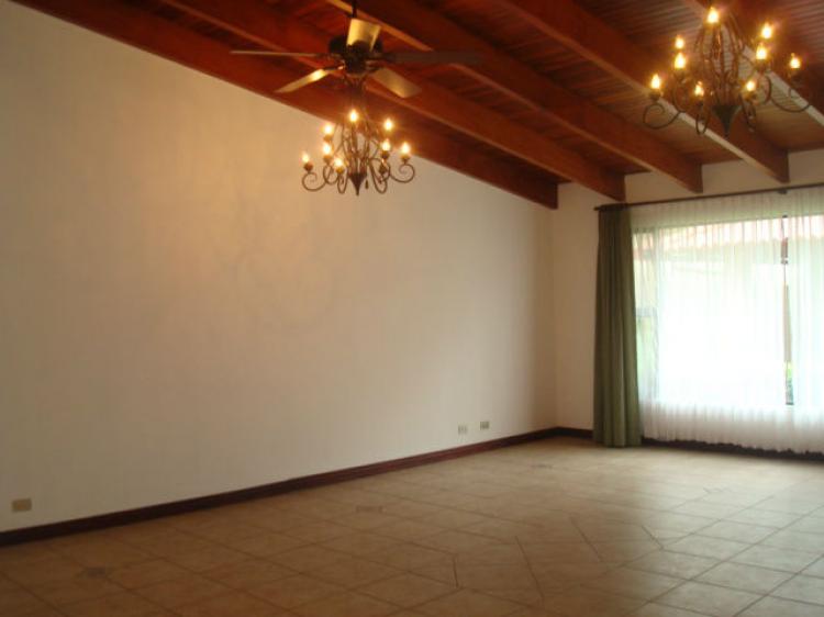 Foto Casa en Venta en Escaz, San Jos - U$D 800.000 - CAV3229 - BienesOnLine