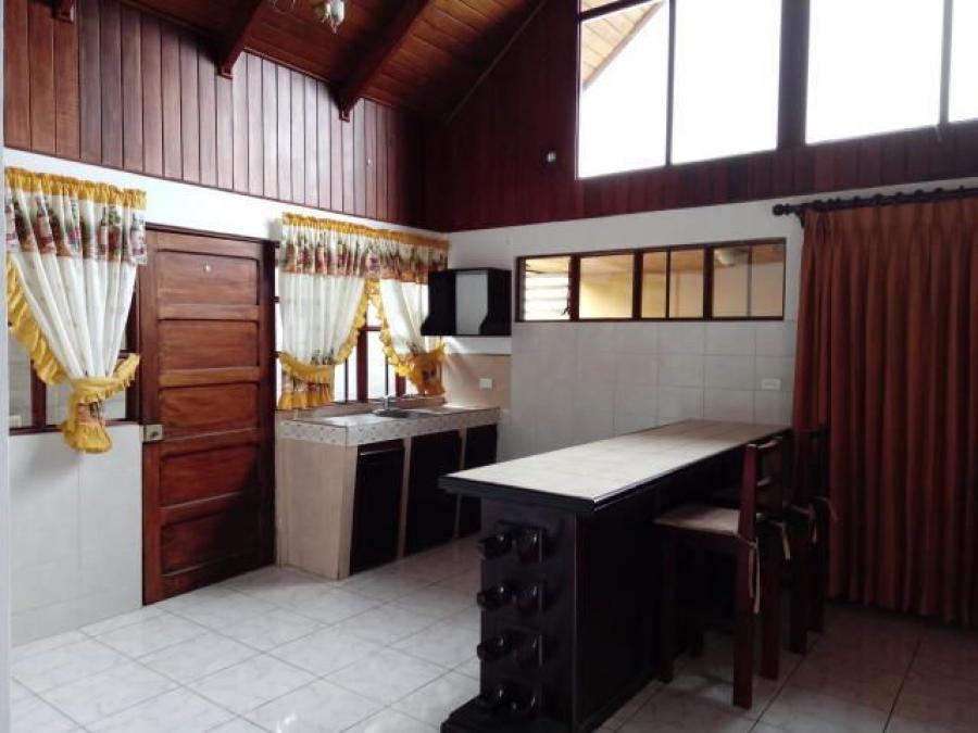 Foto Apartamento en Alquiler en Montes de Oca, San Jos - ¢ 300.000 - APA24451 - BienesOnLine