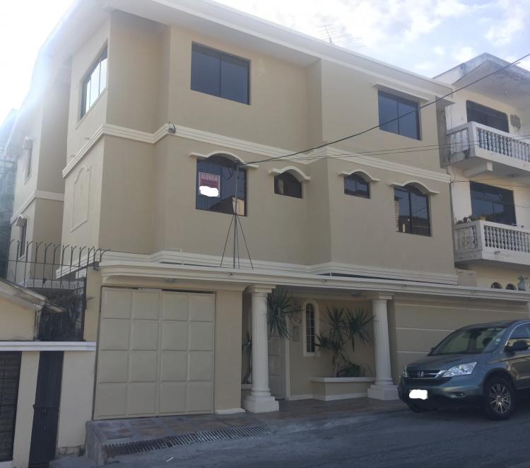 Foto Casa en Venta en Urdesa, Guayaquil, Guayas - U$D 205.000 - CAV18396 - BienesOnLine