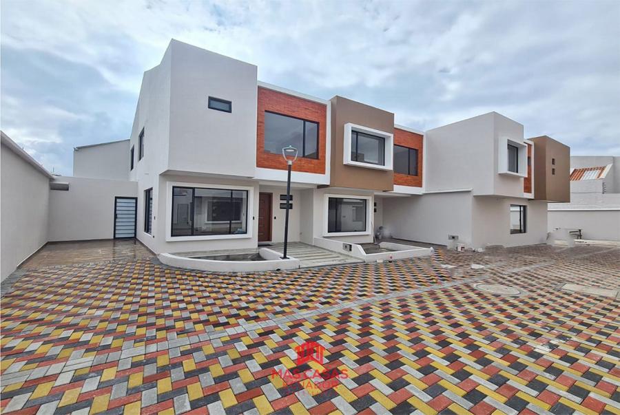 Foto Casa en Venta en RICAURTE, Cuenca, Azuay - U$D 120.000 - CAV38073 - BienesOnLine