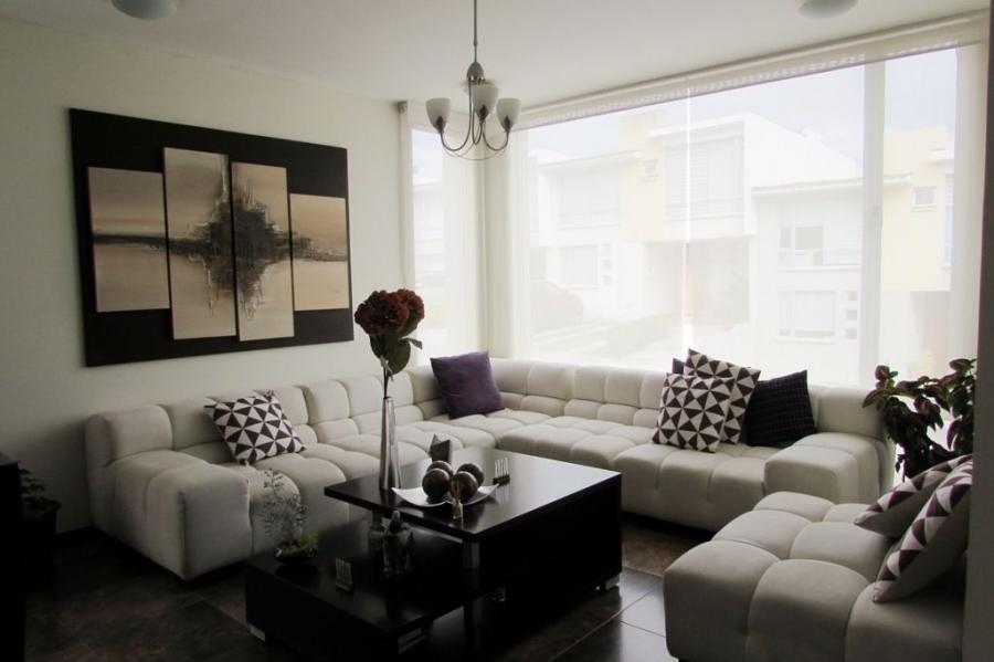 Foto Casa en Venta en Nayon, Quito, Pichincha - U$D 192.500 - CAV30462 - BienesOnLine