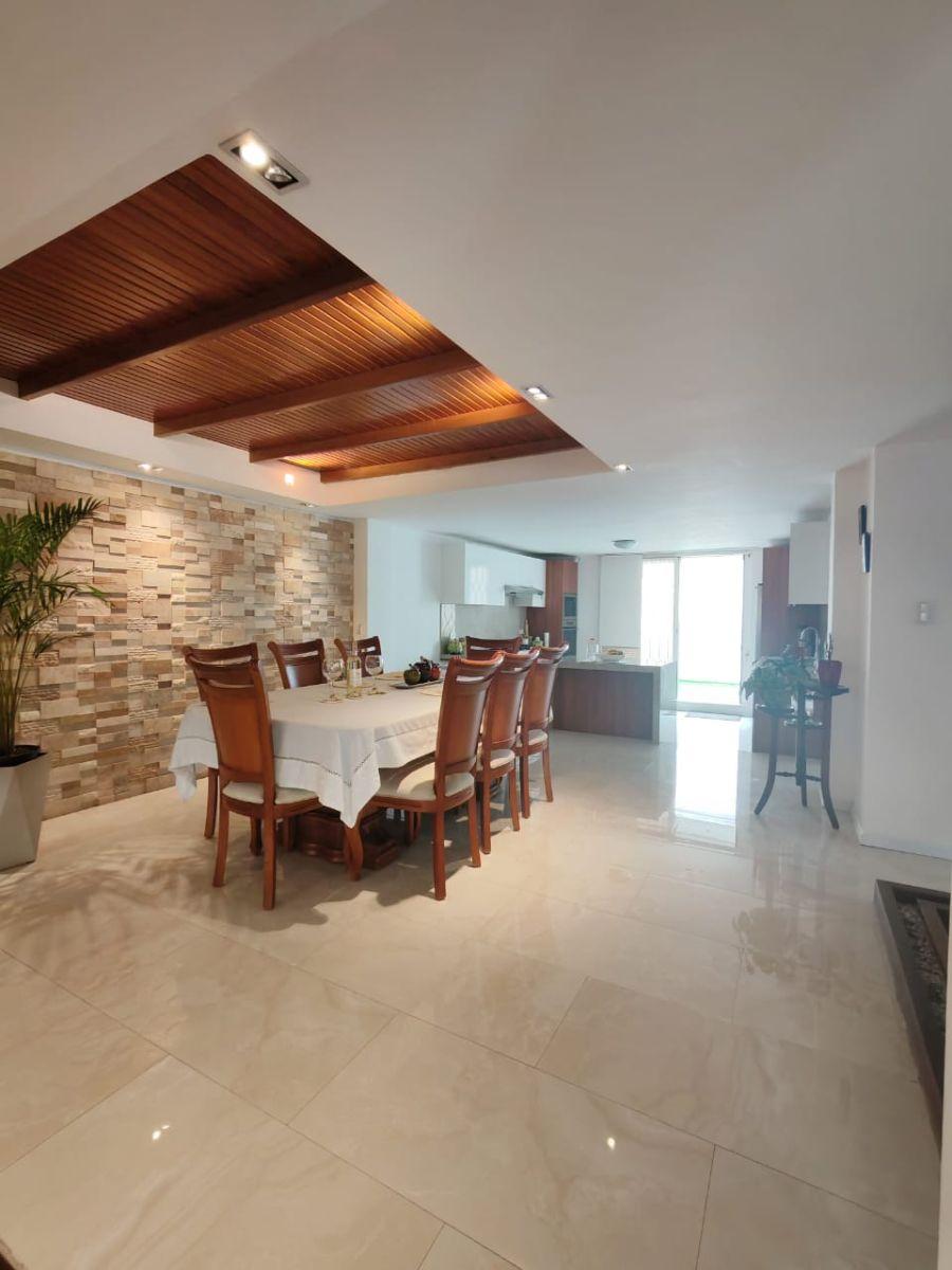 Home in Metric Way