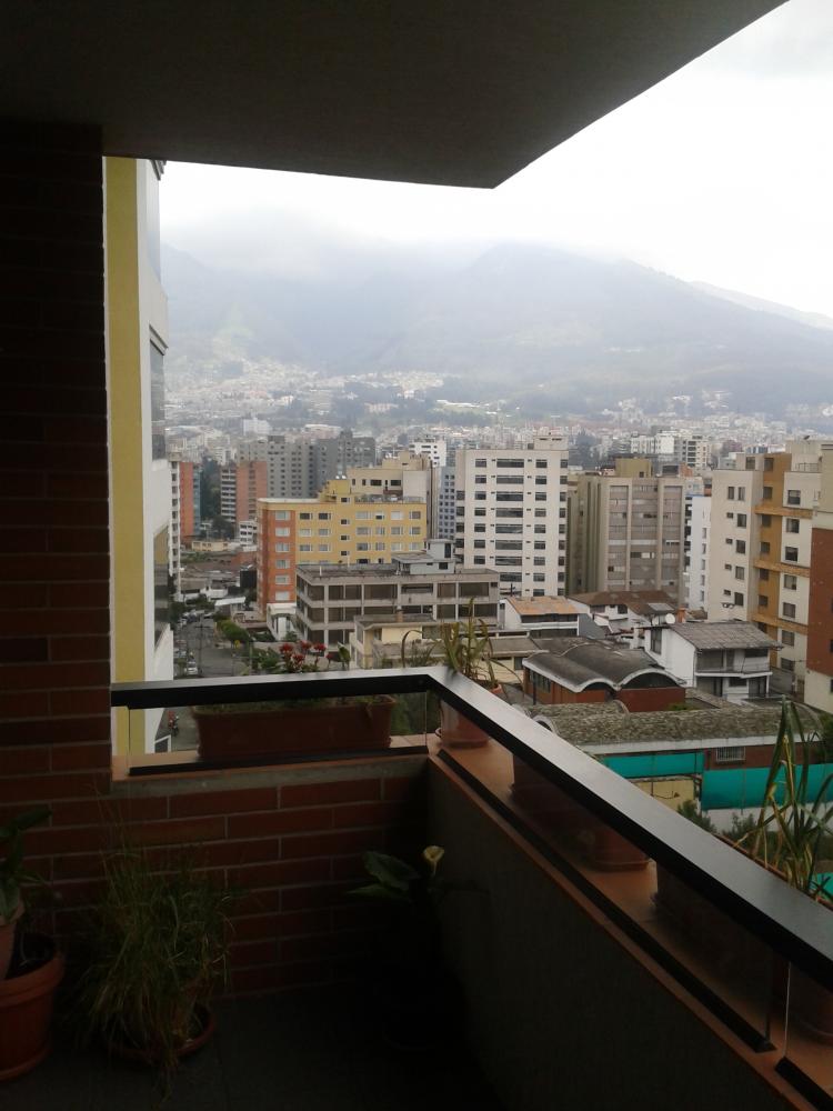 Foto Departamento en Venta en CENTRO NORTE, Quito, Pichincha - U$D 165.000 - DEV10582 - BienesOnLine