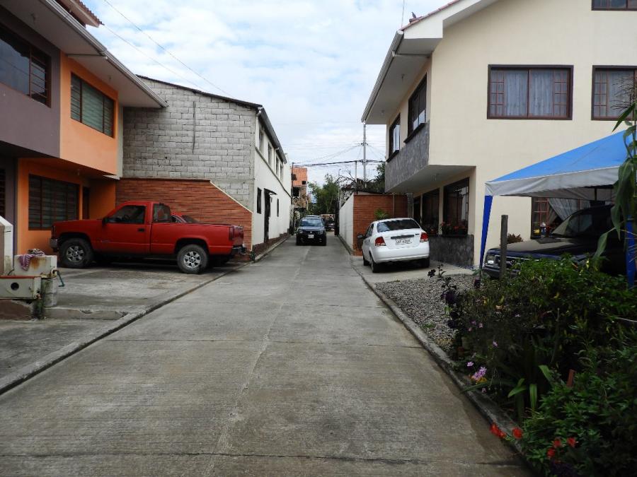 Foto Casa en Venta en RICAURTE, Cuenca, Azuay - U$D 220.000 - CAV28856 - BienesOnLine