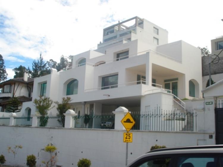 Foto Casa en Arriendo en PONCEANO, QUITO, Pichincha - U$D 1.000 - CAA5839 - BienesOnLine