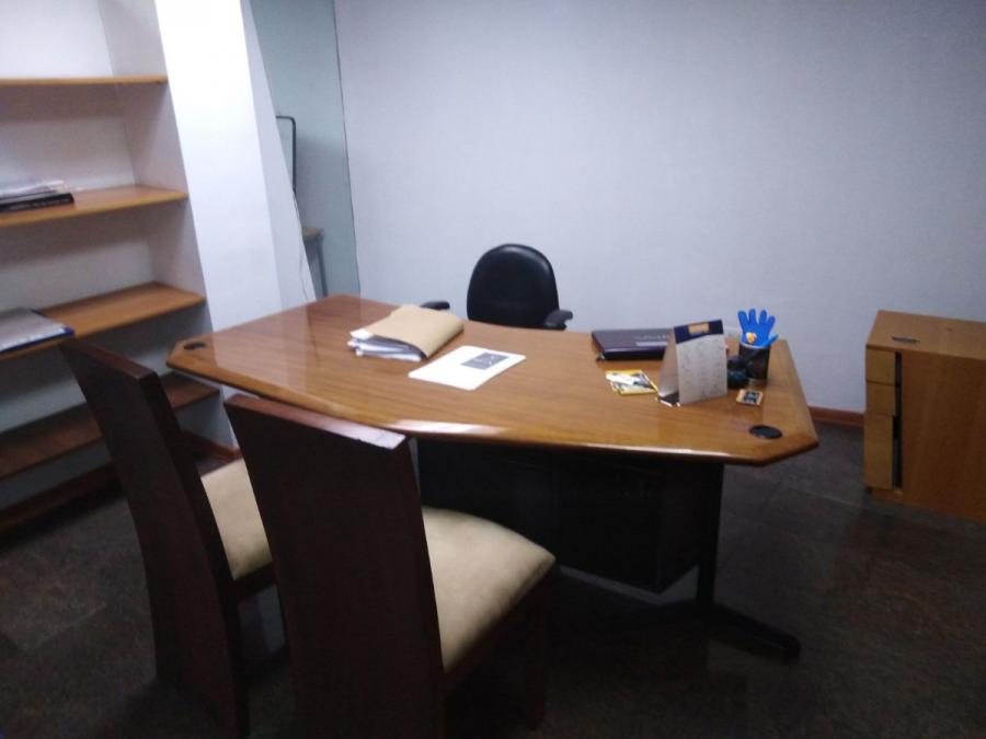 Foto Oficina en Arriendo en Quito, Pichincha - U$D 350 - OFA29763 - BienesOnLine