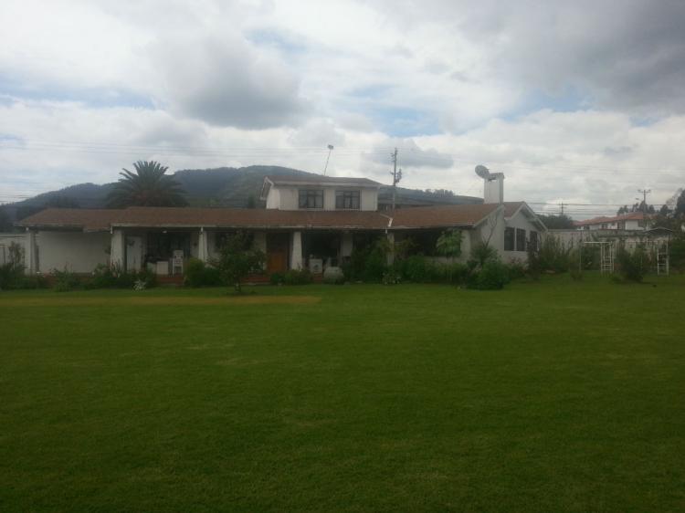 Foto Quinta en Arriendo en alangasi, Quito, Pichincha - U$D 3.000 - QUA17391 - BienesOnLine