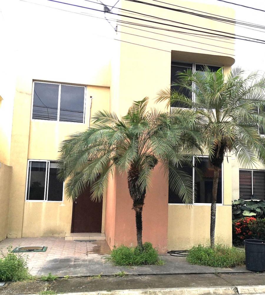 Foto Casa en Arriendo por temporada en Samborondn, Guayas - U$D 700 - CAT39213 - BienesOnLine