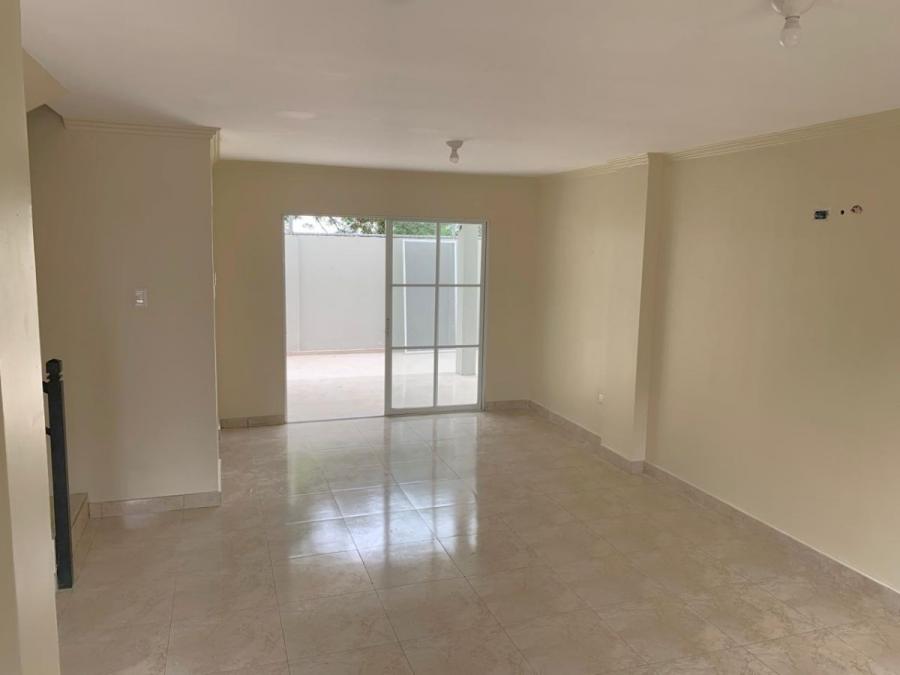 Foto Casa en Arriendo en DAULE, Daule, Guayas - U$D 760 - CAA41935 - BienesOnLine