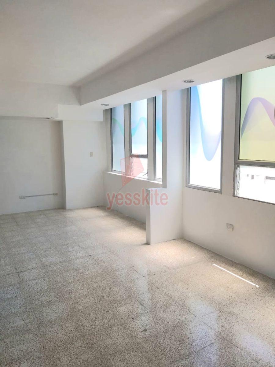 Foto Oficina en Arriendo en TARQUI, Guayaquil, Guayas - U$D 420 - OFA37422 - BienesOnLine