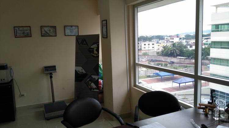 Foto Oficina en Arriendo en Guayaquil, Guayas - U$D 655 - OFA8649 - BienesOnLine