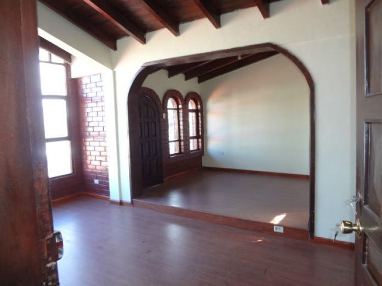 Foto Casa en Arriendo en BATAN, Quito, Pichincha - U$D 1.500 - CAA24546 - BienesOnLine