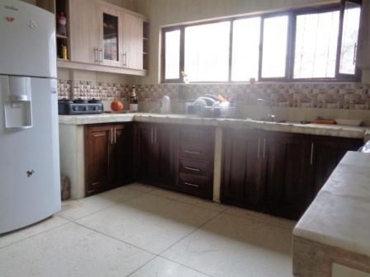 Foto Casa en Venta en Quito, Pichincha - U$D 220.000 - CAV22804 - BienesOnLine