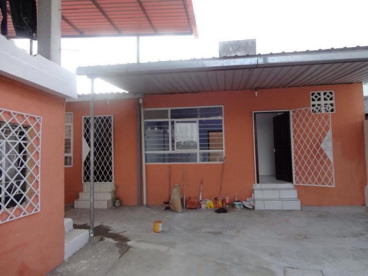 Foto Casa en Venta en Bombol, Santo Domingo, Pichincha - U$D 120.000 - CAV26685 - BienesOnLine
