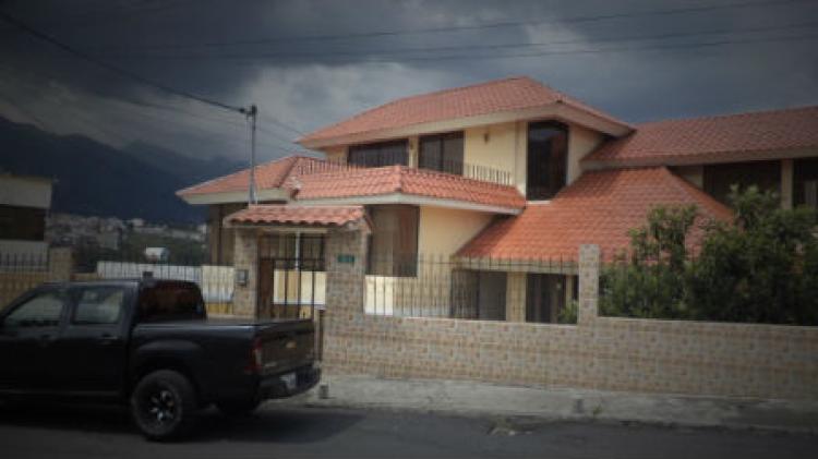 Foto Casa en Venta en Quito, Pichincha - U$D 250.000 - CAV20510 - BienesOnLine