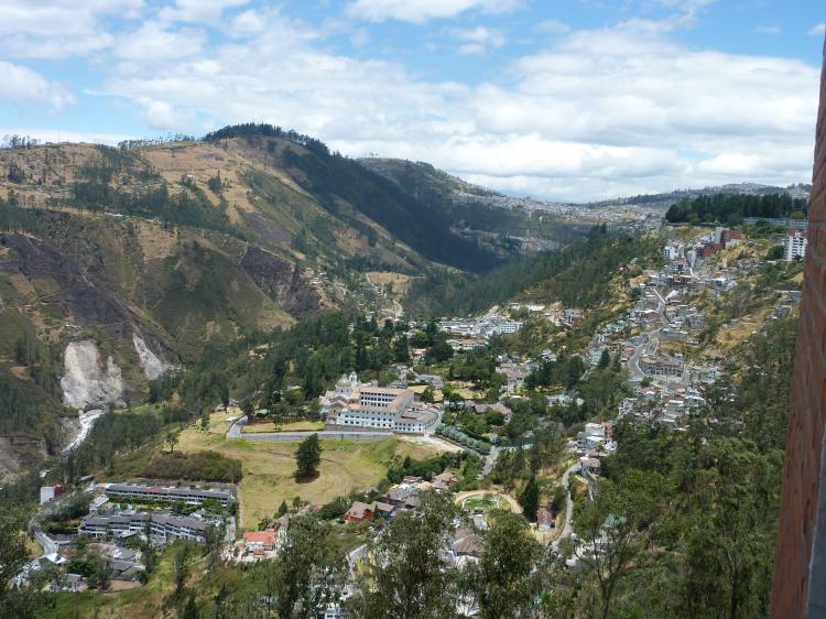 Foto Departamento en Arriendo en Quito, Pichincha - U$D 650 - DEA26912 - BienesOnLine