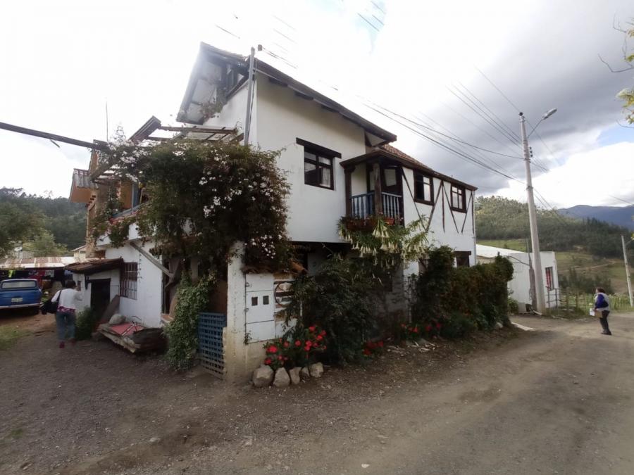 Foto Casa en Venta en BAOS, Cuenca, Azuay - U$D 183.000 - CAV39304 - BienesOnLine