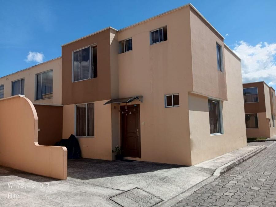 Foto Casa en Venta en Rumiahui, Pichincha - U$D 92.000 - CAV39240 - BienesOnLine