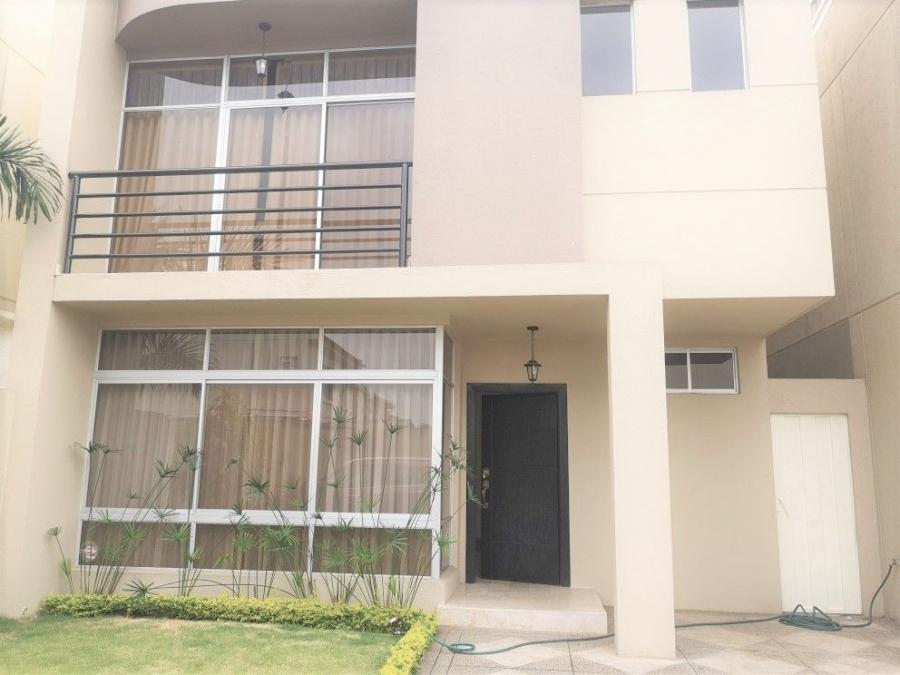 Foto Casa en Arriendo por temporada en Samborondn, Guayas - U$D 800 - CAT34794 - BienesOnLine