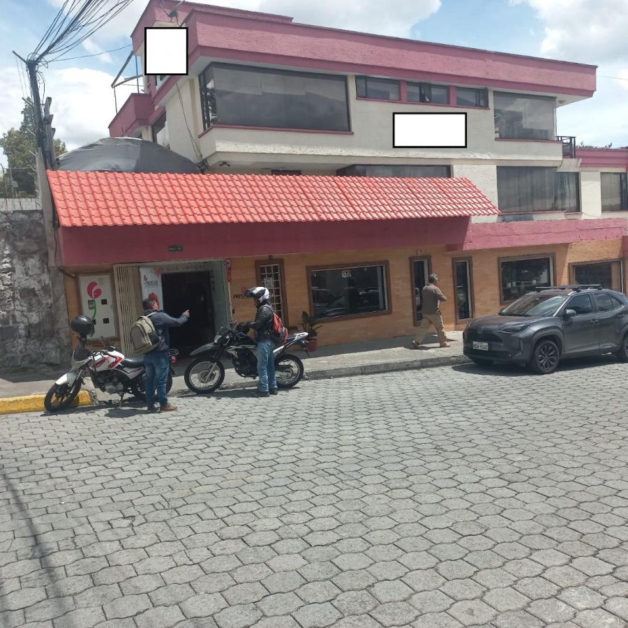 Foto Casa en Venta en Quito, Pichincha - U$D 380.000 - CAV39148 - BienesOnLine