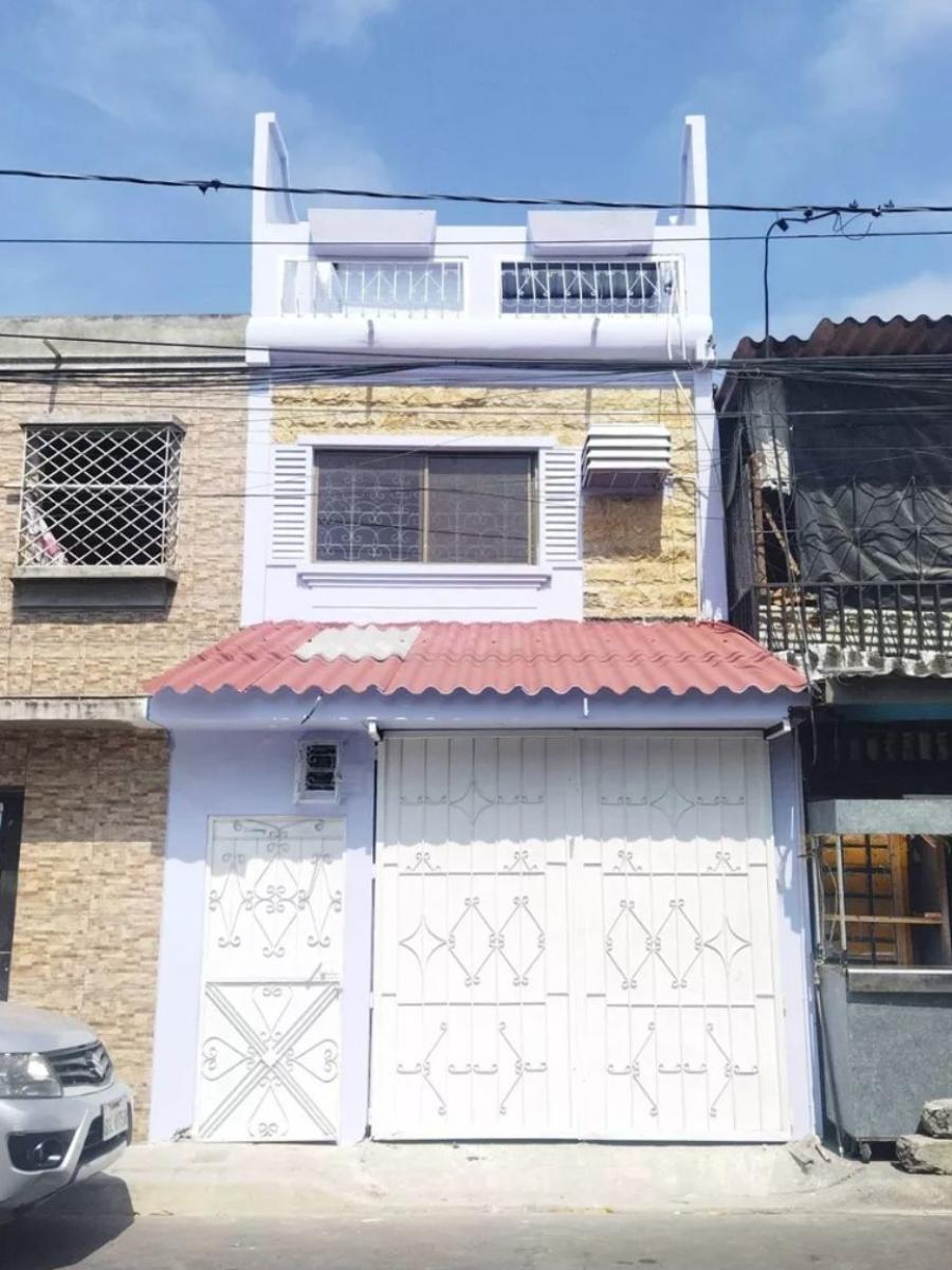 Foto Casa en Venta en Ximena, GUAYAQUIL, Guayas - U$D 38.000 - CAV37712 - BienesOnLine