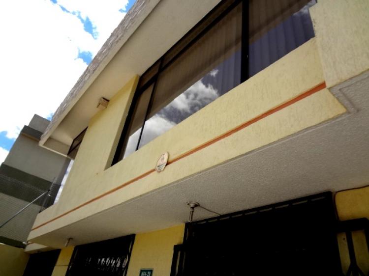 Foto Casa en Arriendo en JIPIJAPA, Quito, Pichincha - U$D 2.200 - CAA11643 - BienesOnLine