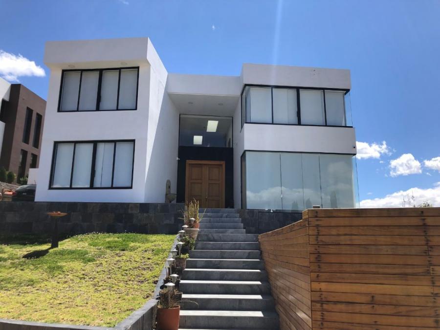 Foto Casa en Venta en Puembo, Quito, Pichincha - U$D 768.000 - CAV32211 - BienesOnLine
