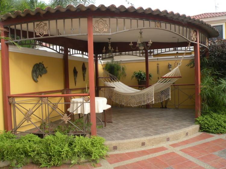 Foto Casa en Venta en LA PUNTILLA, Samborondn, Guayas - U$D 595.000 - CAV18693 - BienesOnLine