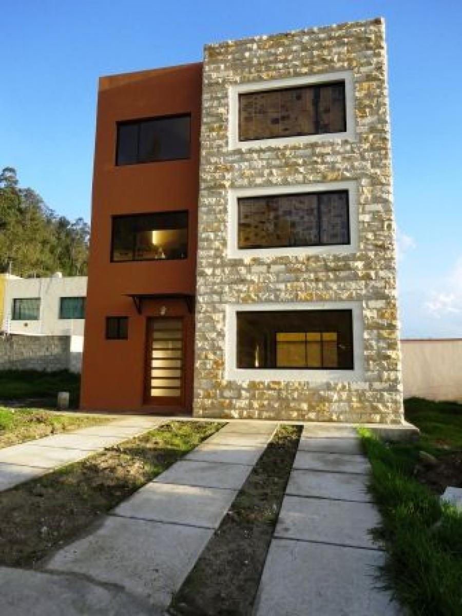 Foto Casa en Venta en Valle de los Chillos, Quito, Pichincha - U$D 119.000 - CAV30591 - BienesOnLine