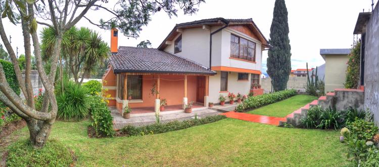 Foto Casa en Venta en Sangolqui, Rumiahui, Pichincha - U$D 155.000 - CAV14882 - BienesOnLine