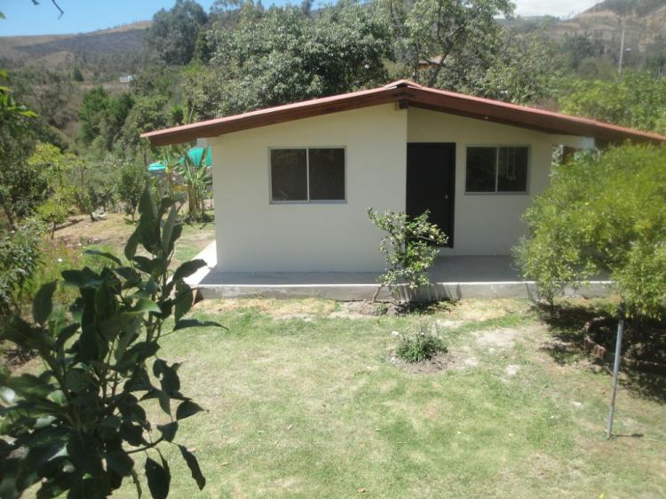 Foto Casa en Arriendo en Tumbaco, Quito, Pichincha - U$D 400 - CAA19574 - BienesOnLine