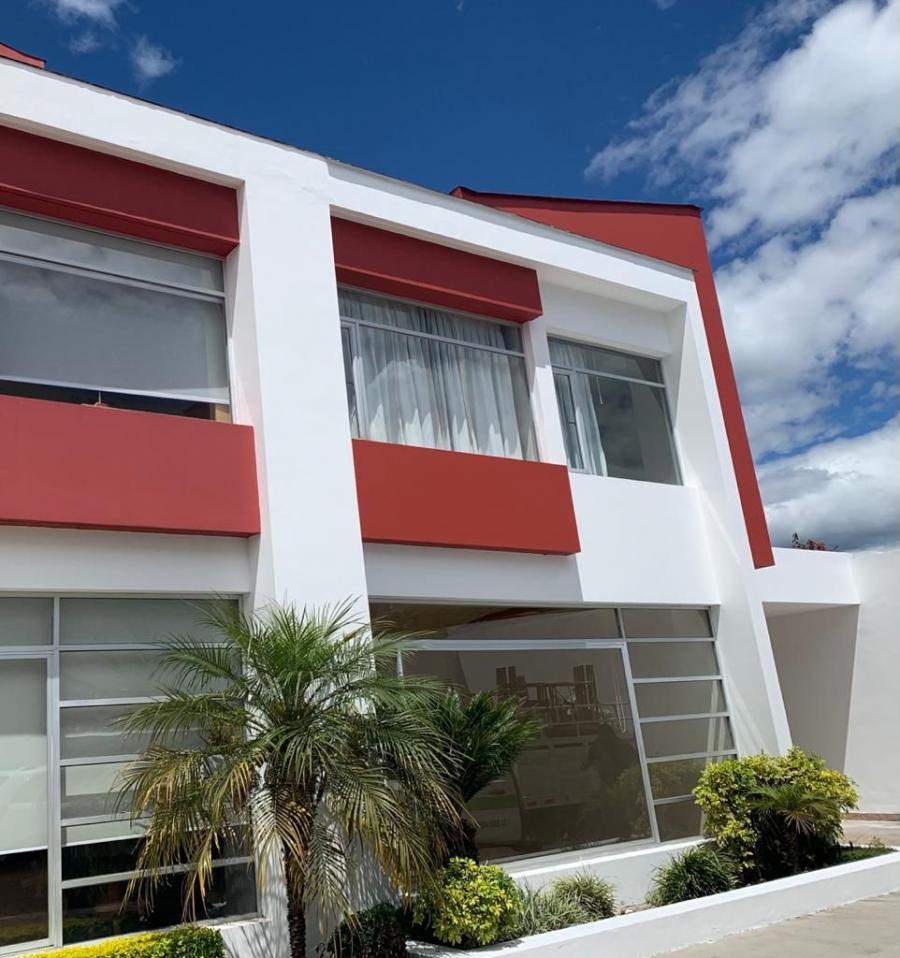 Foto Casa en Venta en Cumbaya, Quito, Pichincha - U$D 240.000 - CAV36522 - BienesOnLine