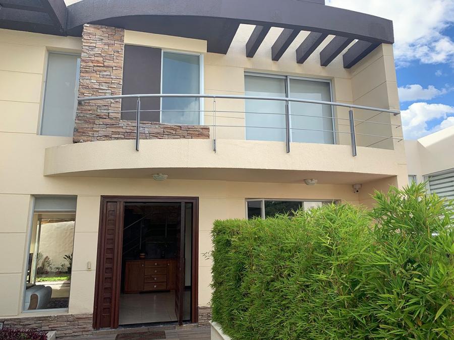 Foto Casa en Venta en Cumbaya, Quito, Pichincha - U$D 245.000 - CAV36770 - BienesOnLine